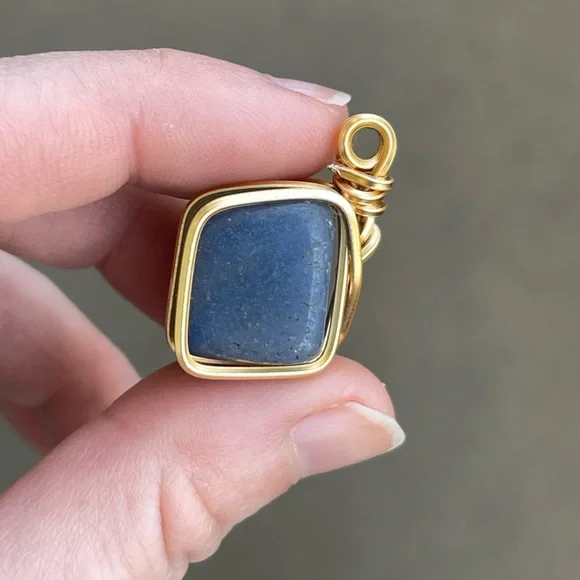 Dumortierite Blue Quartz Gold Tone Wire Wrap Pendant - Picture 8 of 8